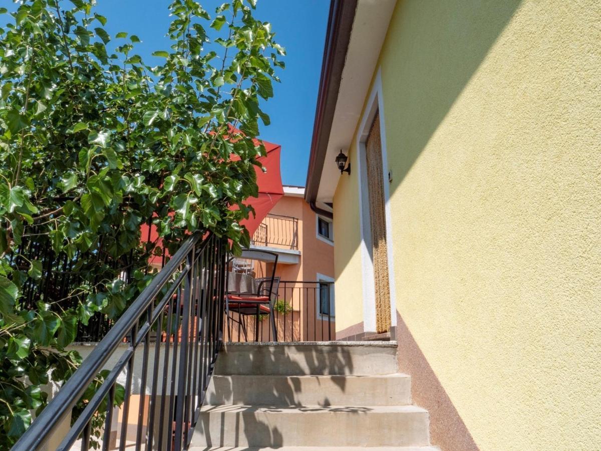 Vižinada Studio Apartment Gianni מראה חיצוני תמונה