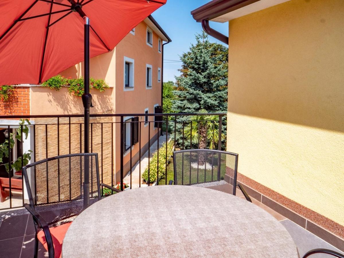 Vižinada Studio Apartment Gianni מראה חיצוני תמונה